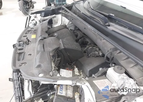 2019 Toyota Highlander Le z USA, uszkodzony, nr VIN 5TDBZRFH9KS993126